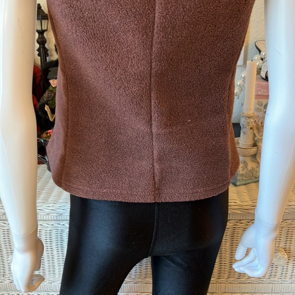 Patagonia fleece vest full zip chocolate brown color with black trim Size small - Picture 5 of 8